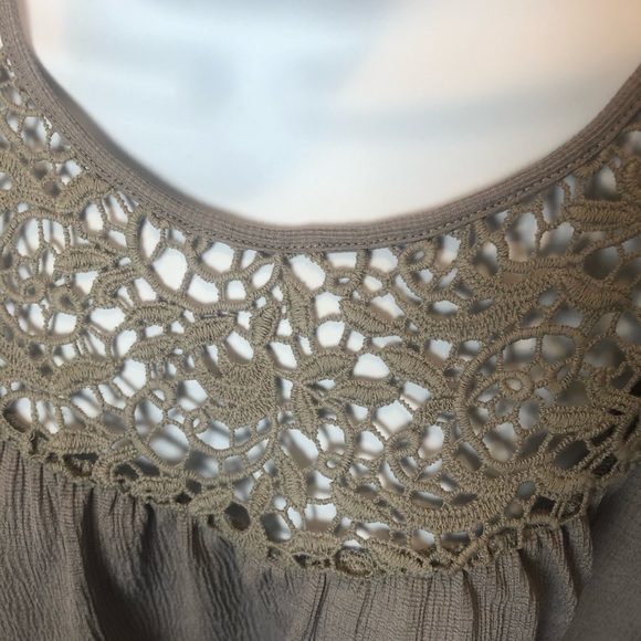 Apt. 9 Grey Lace Top - Picture 4 of 4